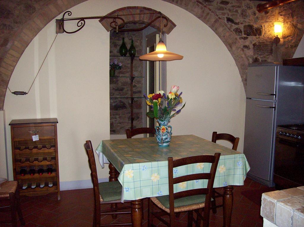 Casa Amedeo Apartment Chianni Room photo